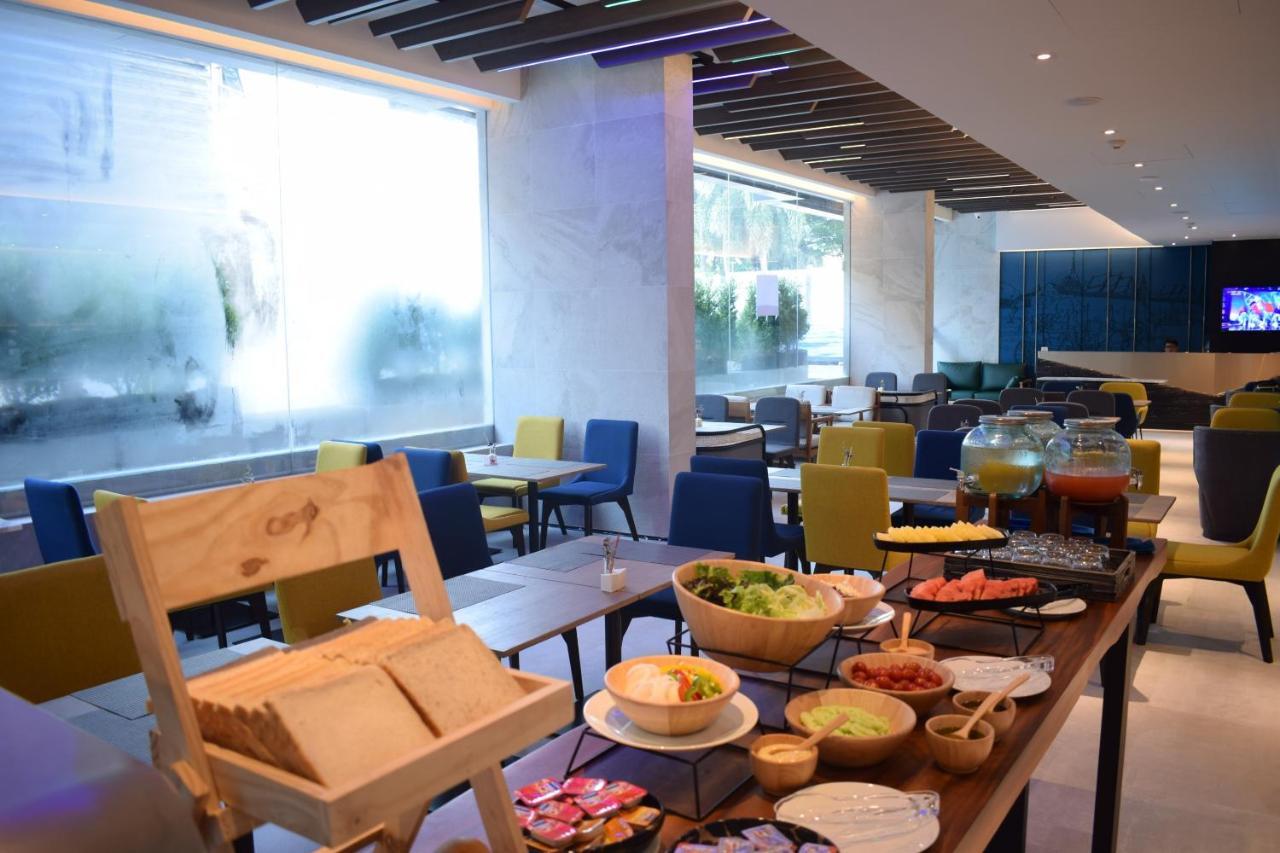 Aspira One Sutthisan Bangkok Ngoại thất bức ảnh